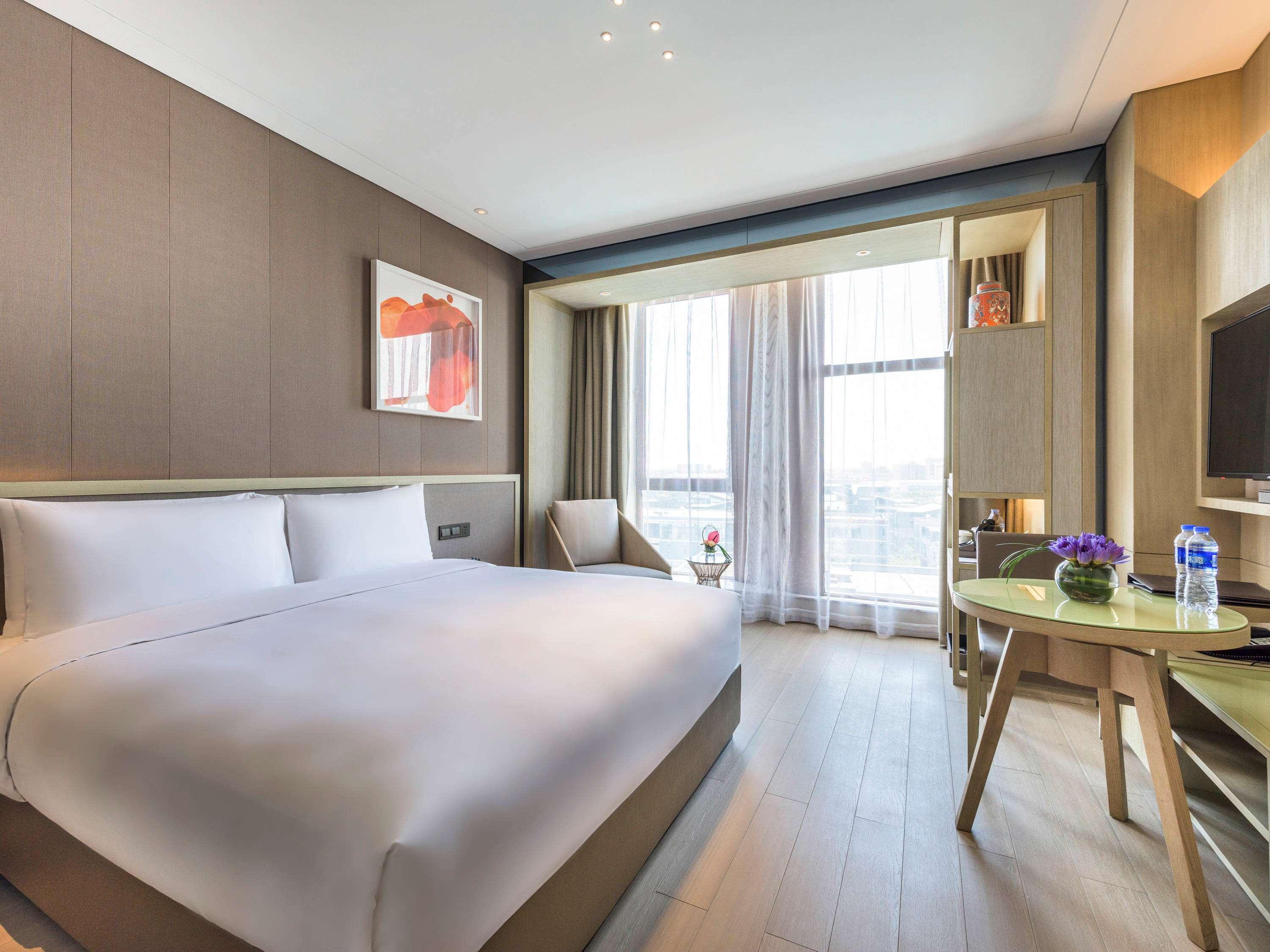 Novotel Shanghai Clover Экстерьер фото