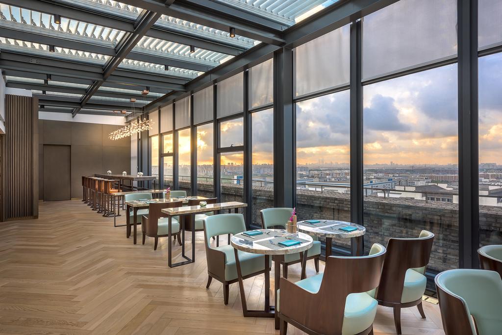 Novotel Shanghai Clover Экстерьер фото