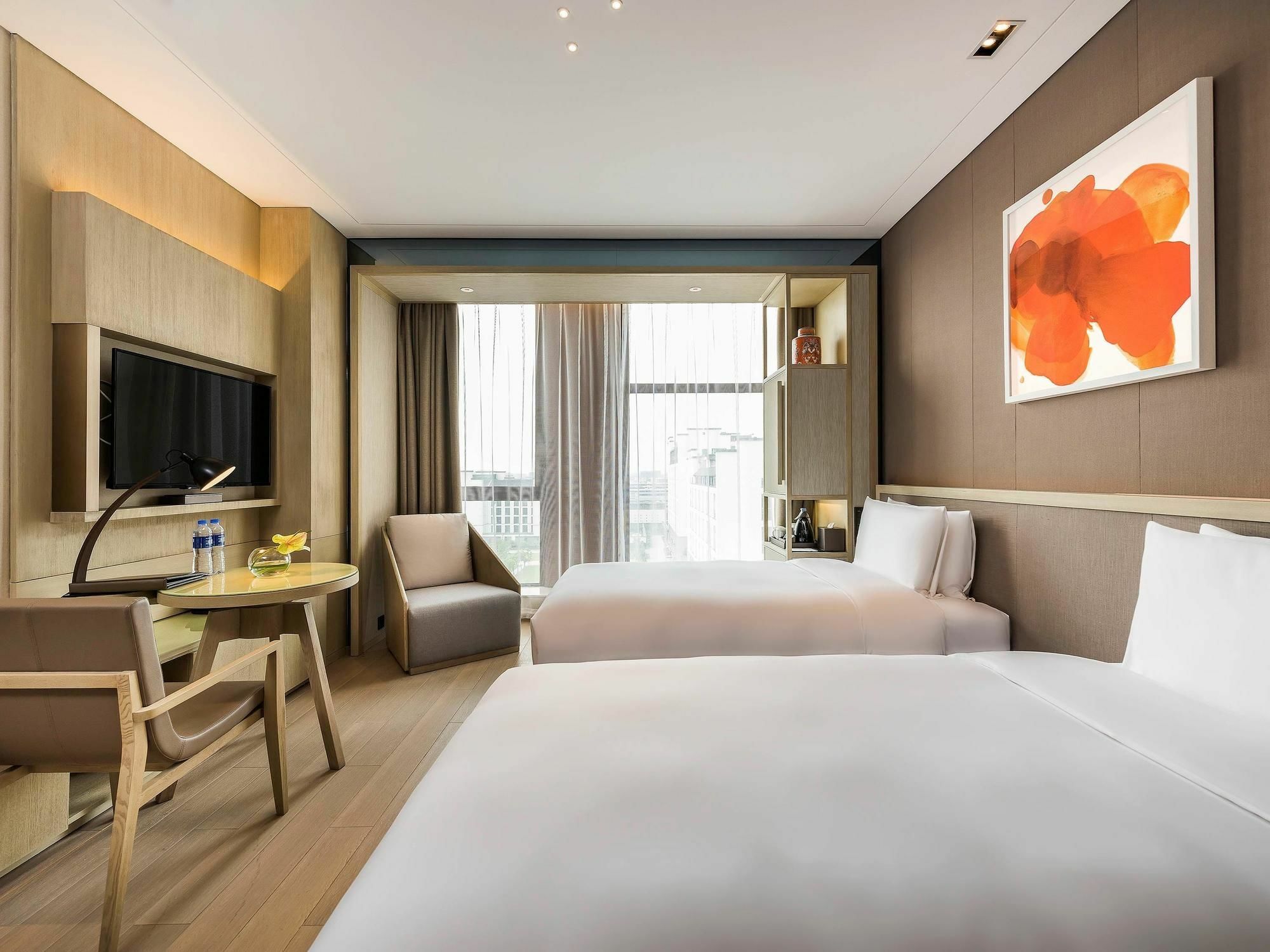 Novotel Shanghai Clover Экстерьер фото